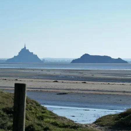 Les Rhodos Bed & Breakfast Noirpalu